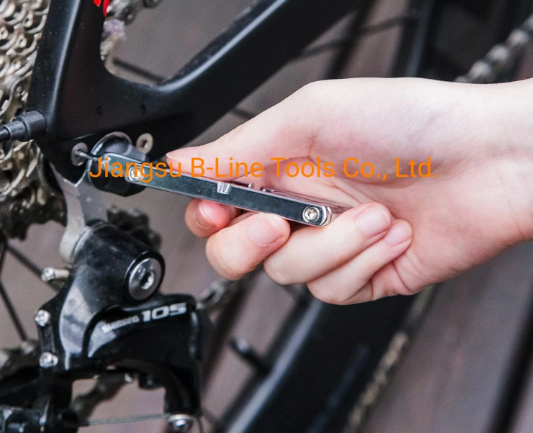 Pocket Size Bike Multitool 12 in 1 Bicycle Multi Tool Repair Kit