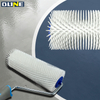 Self‑levelling spiked roller